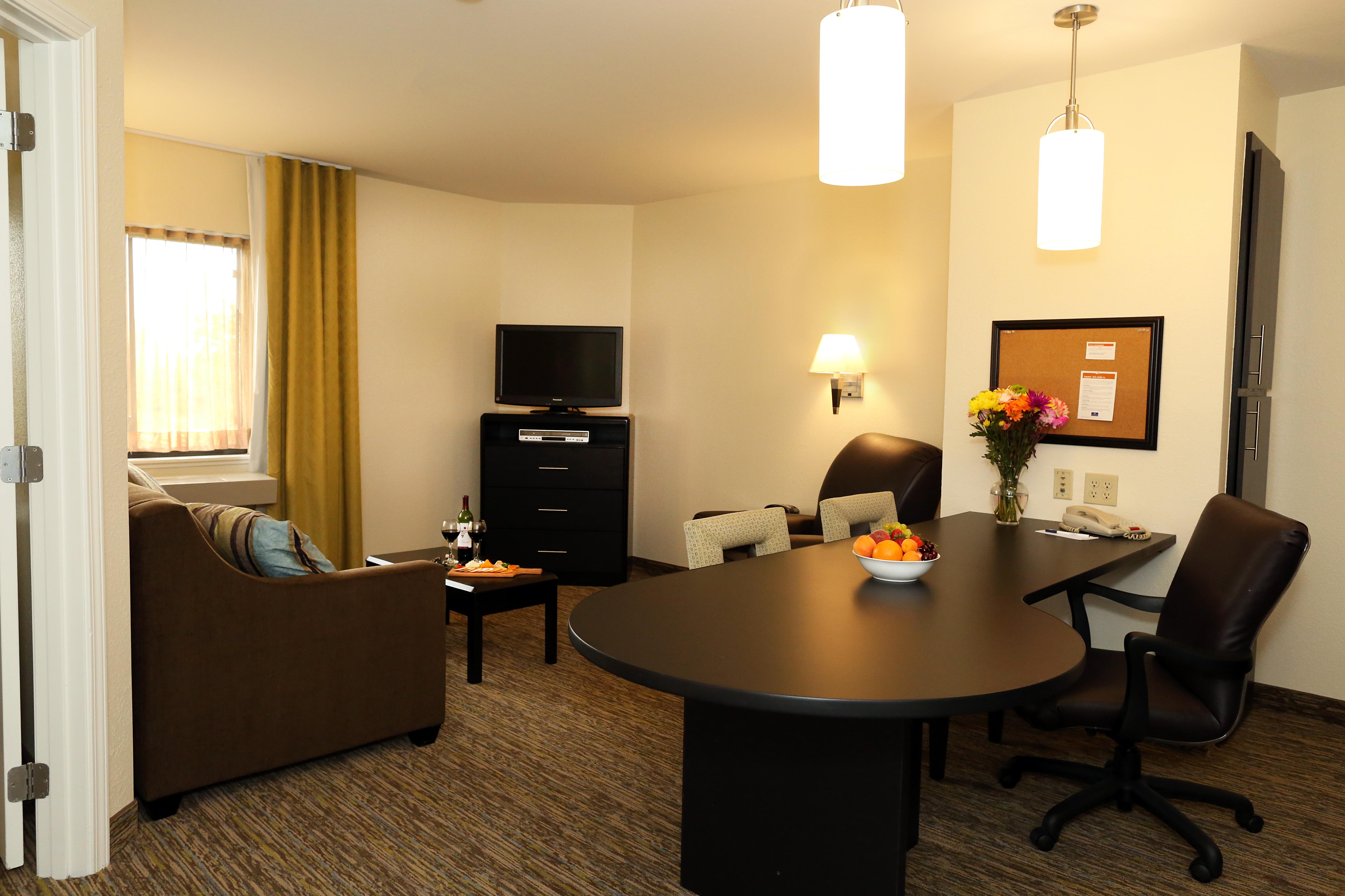 Candlewood Suites East Lansing By Ihg Exteriör bild