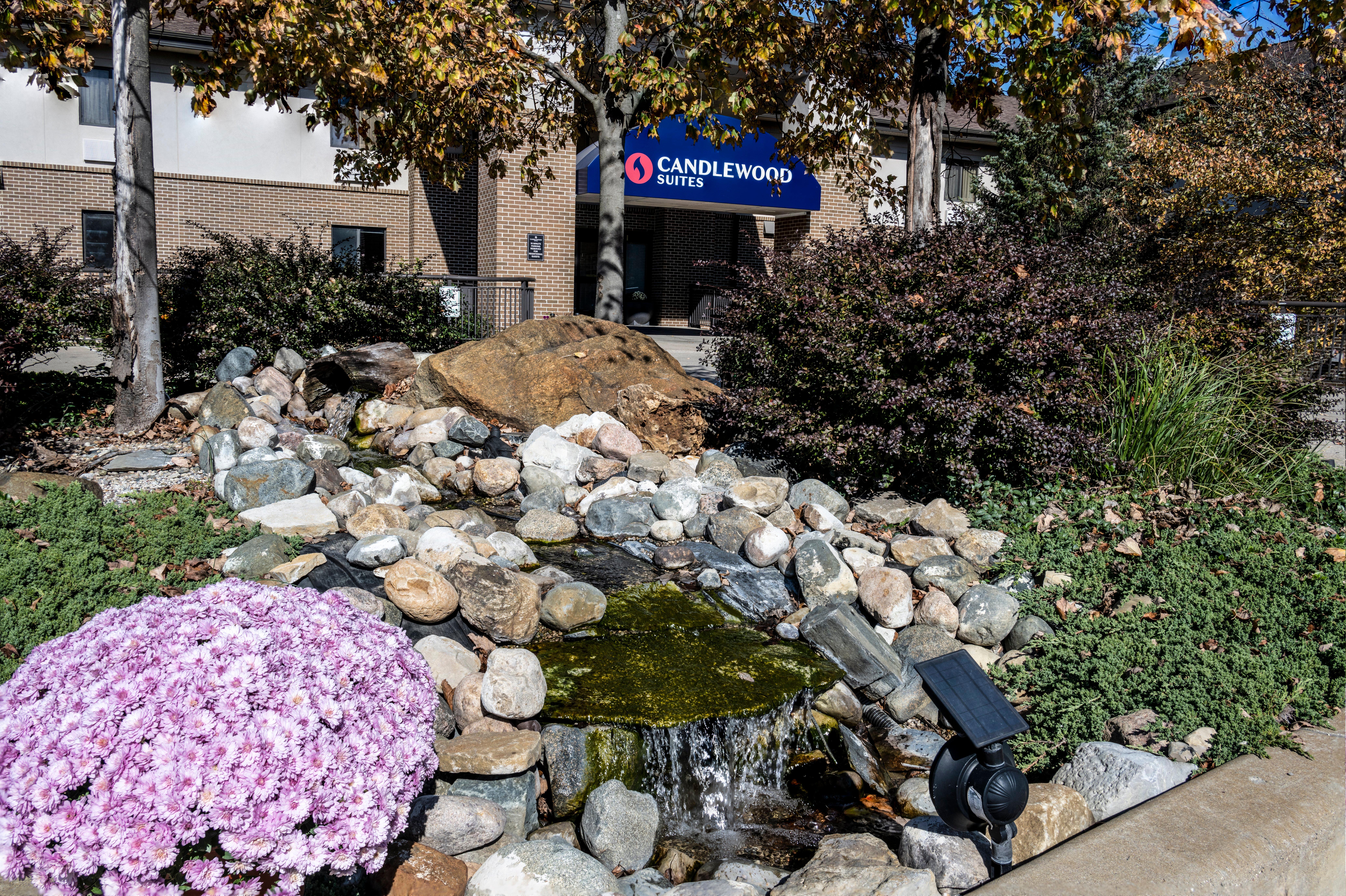 Candlewood Suites East Lansing By Ihg Exteriör bild